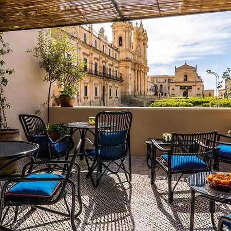 Hotel Q92 Noto Exterior foto