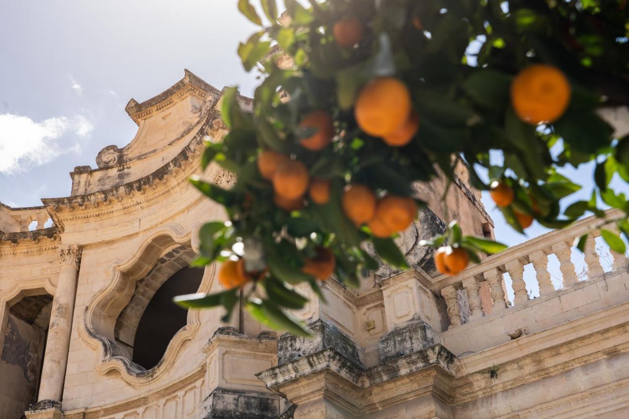 Hotel Q92 Noto Exterior foto